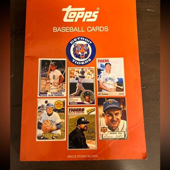 🛍️FOUR 4 THIRTY🛍️ Topps Baseball Cards Of The Detroit Tigers 1952-1988 Paperback - Picture 1 of 14